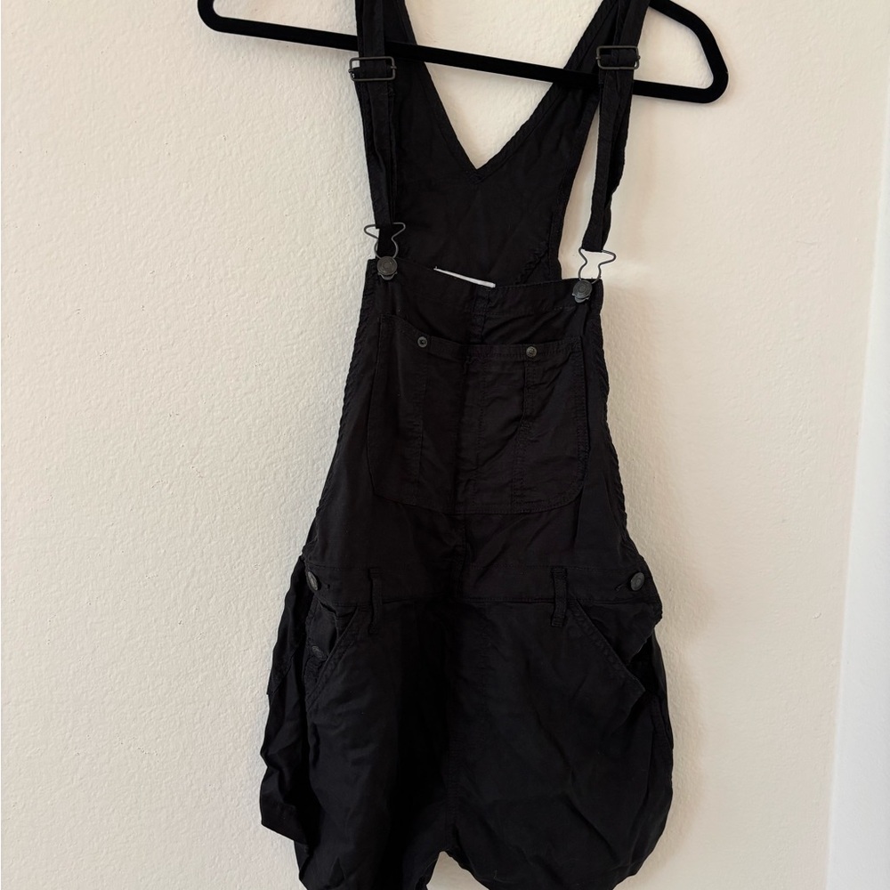 Aritizia Black Overalls